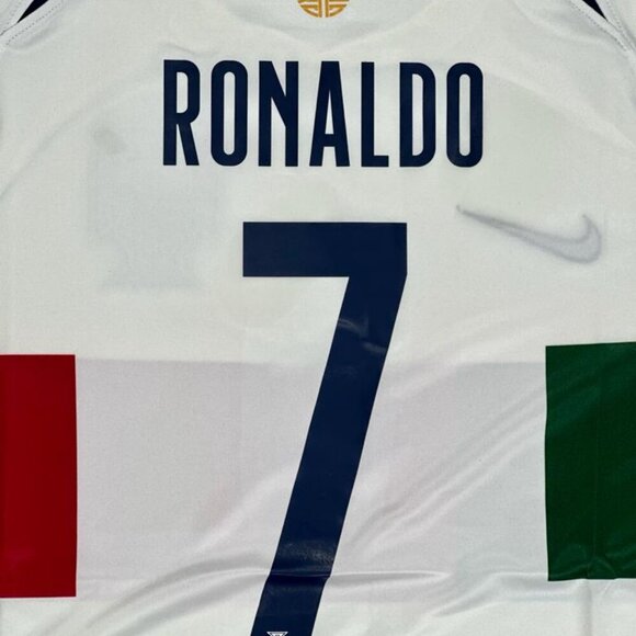 Nike Portugal 2022 Qatar World Cup Cristiano Ronaldo #7 Away Jersey - Picture 4 of 10